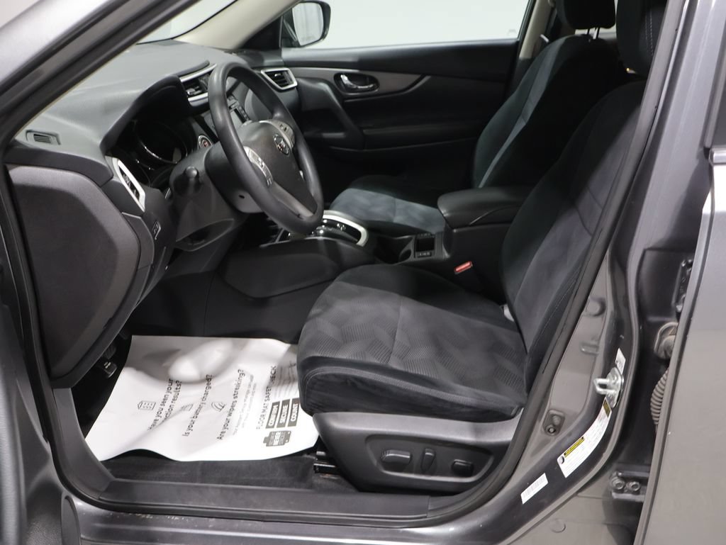 Used 2016 Nissan Rogue SV w/ SV Premium Package AWD/4WD image 11