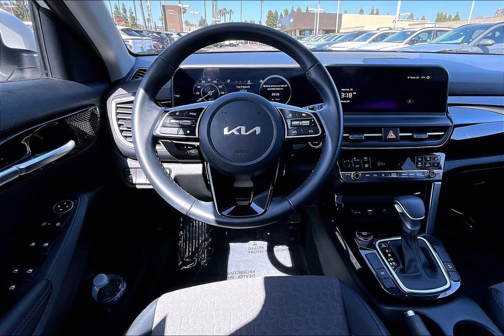 Used 2024 Kia Seltos S FWD image 8