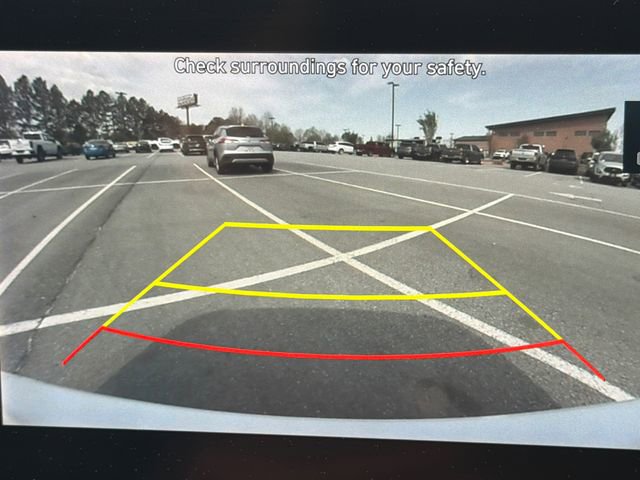 Used 2021 Hyundai Elantra Limited image 29