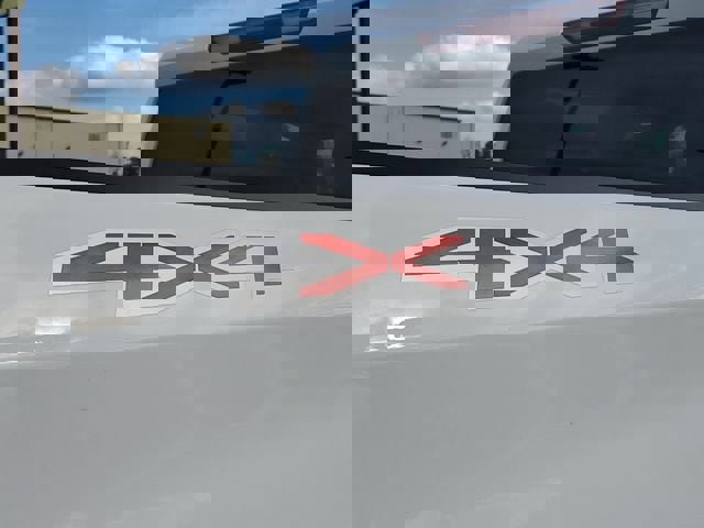 Used 2024 Chevrolet Silverado 1500 LT image 7