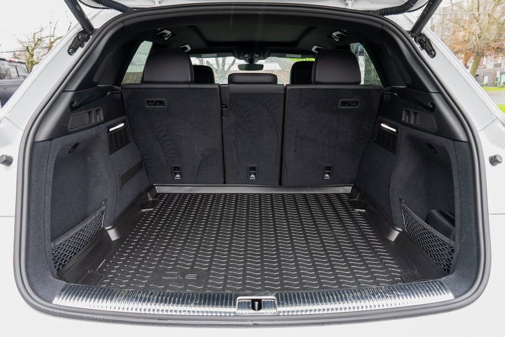 Used 2022 Audi SQ5 Premium Plus image 8