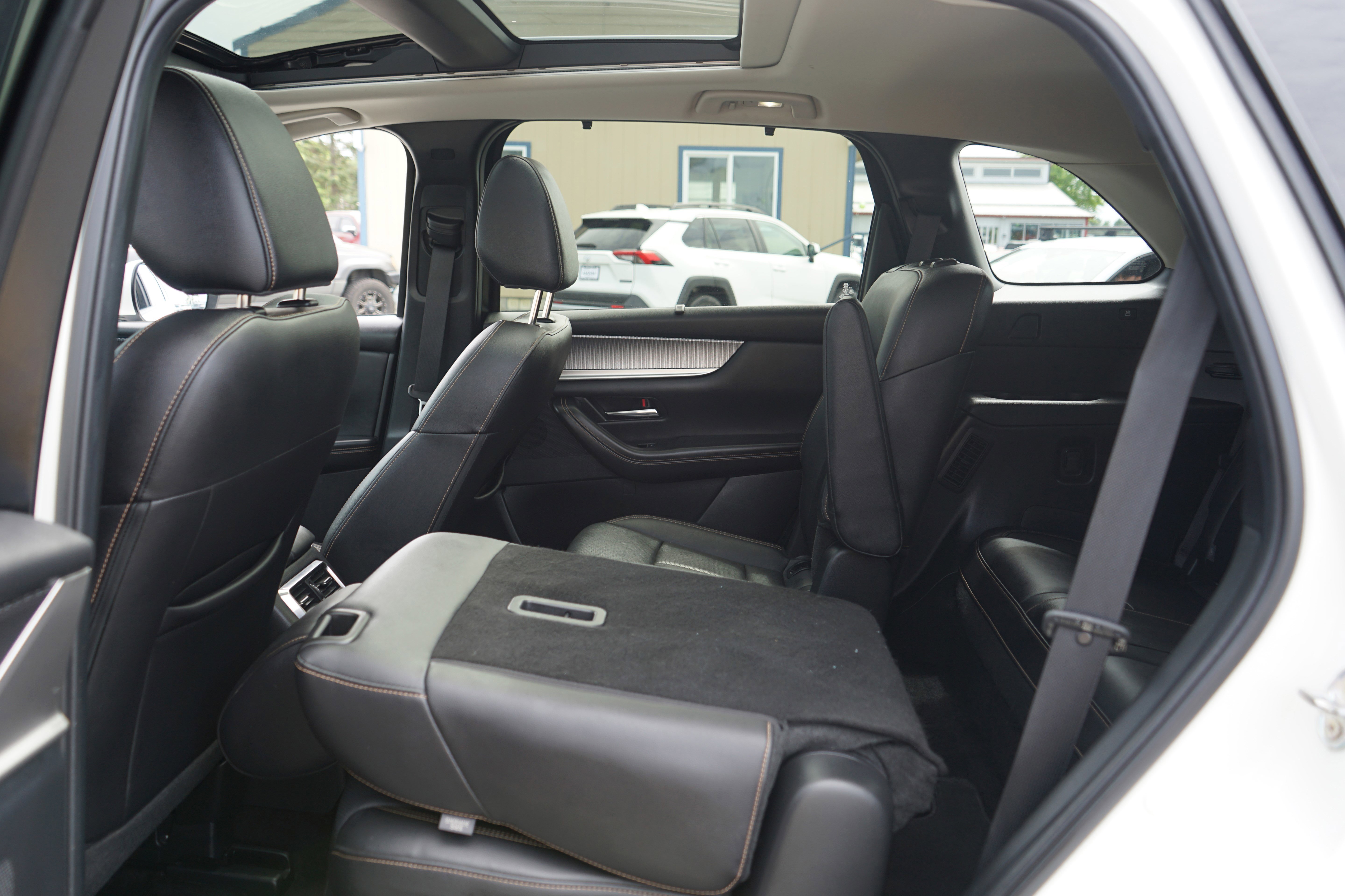 Used 2024 MAZDA CX-90 3.3 Turbo w/ Premium Package AWD/4WD image 28