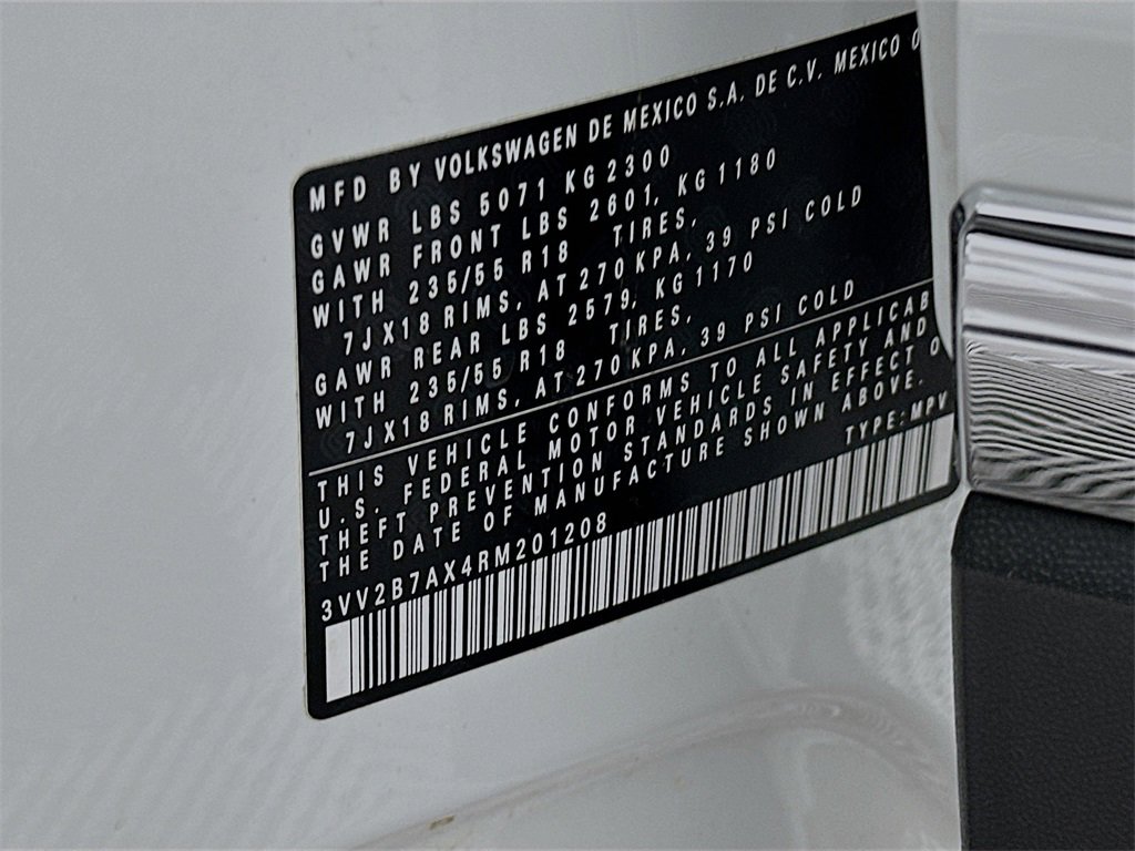 Used 2024 Volkswagen Tiguan Wolfsburg Edition image 29