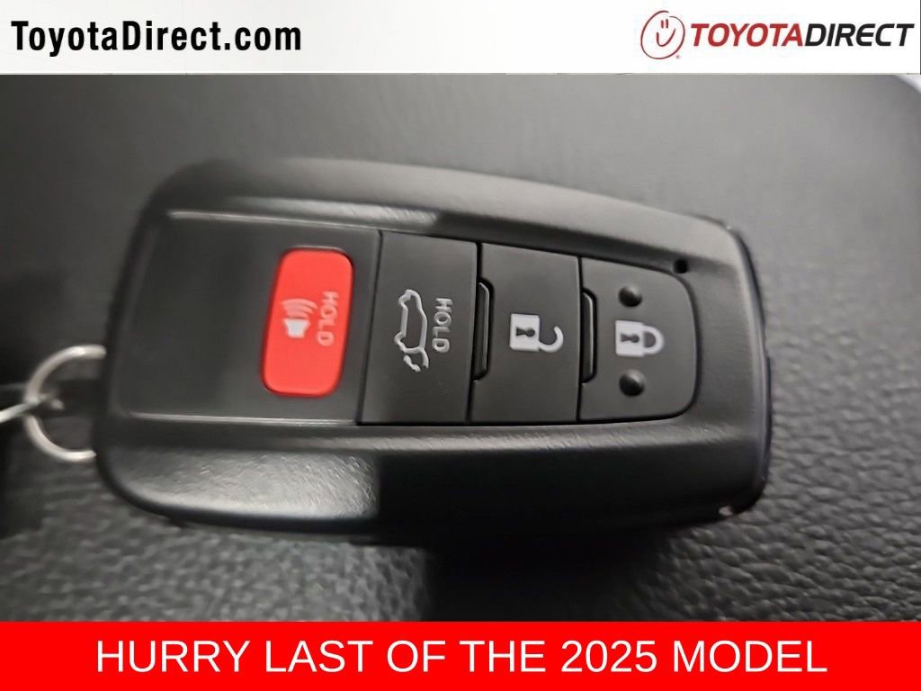 New 2025 Toyota RAV4 XLE image 28