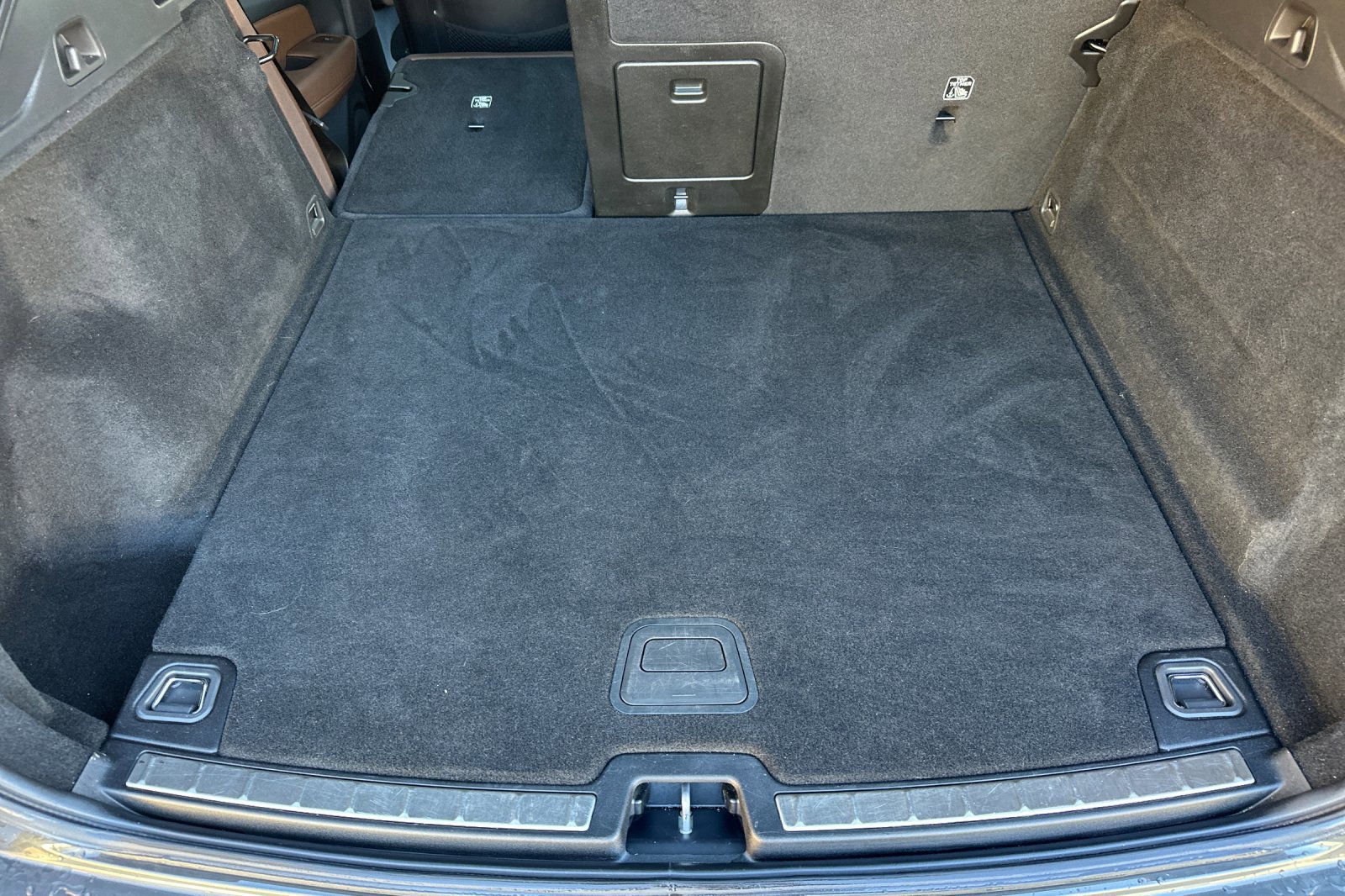 Certified 2022 Volvo XC60 B5 Momentum image 18