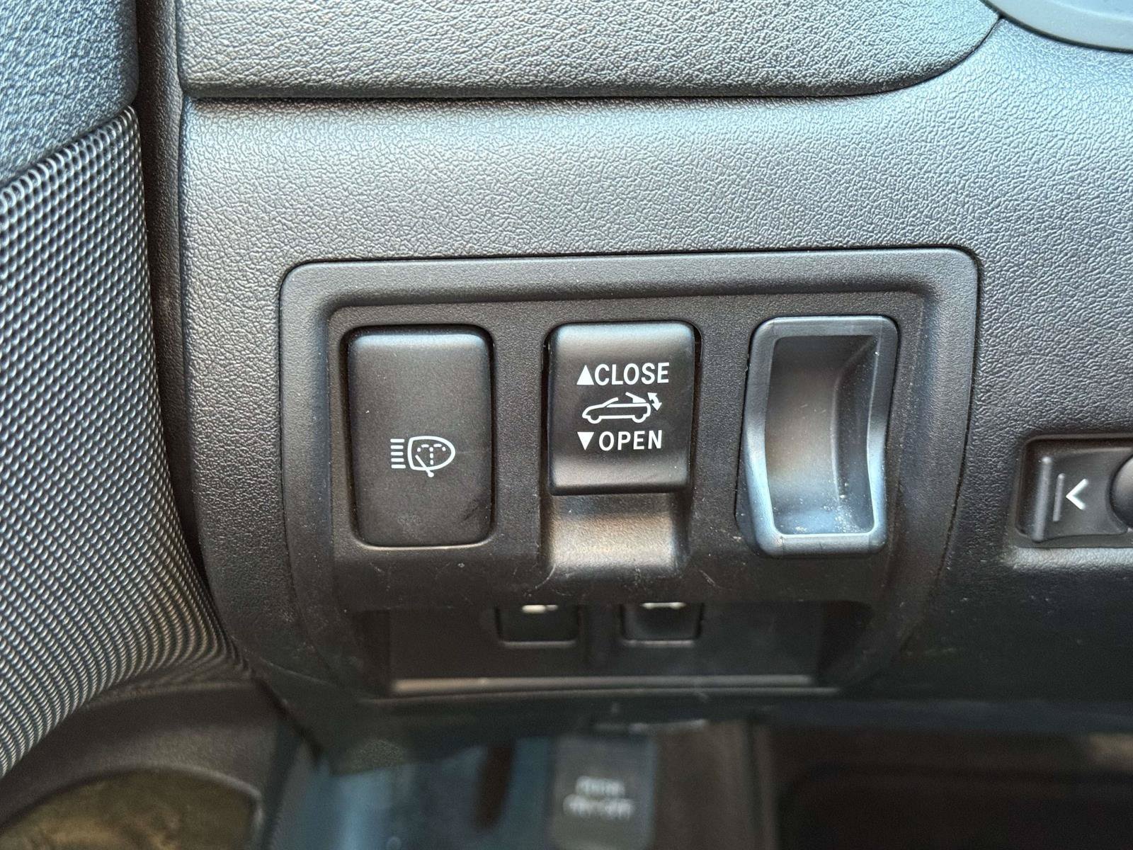 Used 2010 Lexus IS 350C RWD image 24