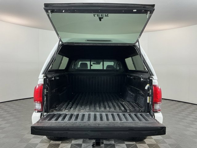 Used 2019 Toyota Tacoma SR w/ SR Convenience Package AWD/4WD image 7