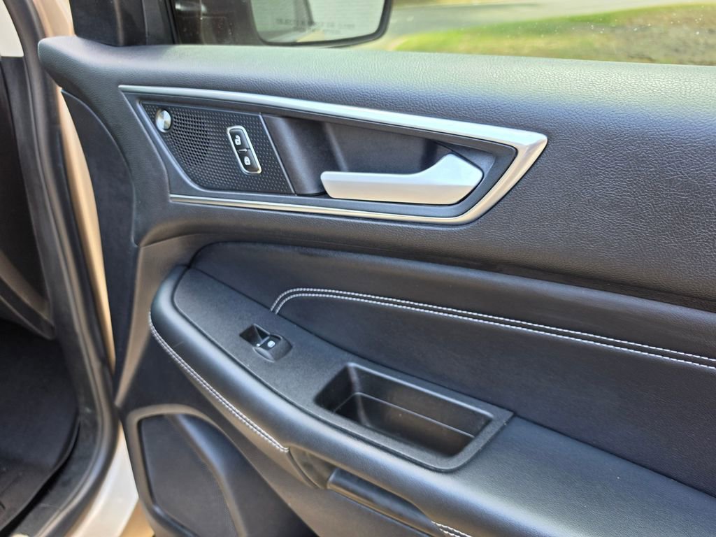 Certified 2021 Ford Edge Titanium FWD image 44