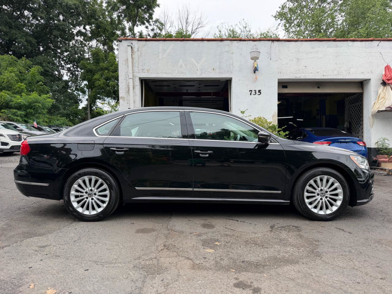 Used 2016 Volkswagen Passat 1.8T SE FWD image 12