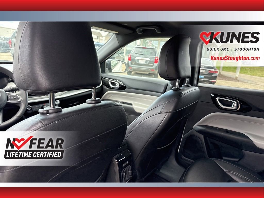 Used 2025 Jeep Compass Limited AWD/4WD image 39