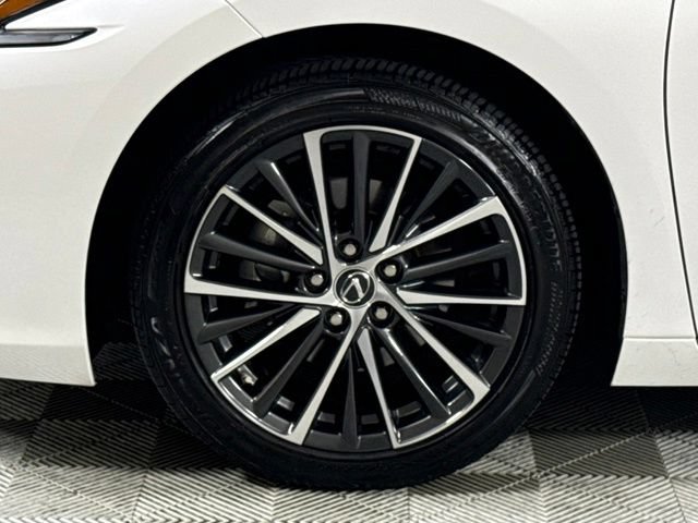 Used 2025 Lexus ES 350 w/ Premium Package FWD image 14