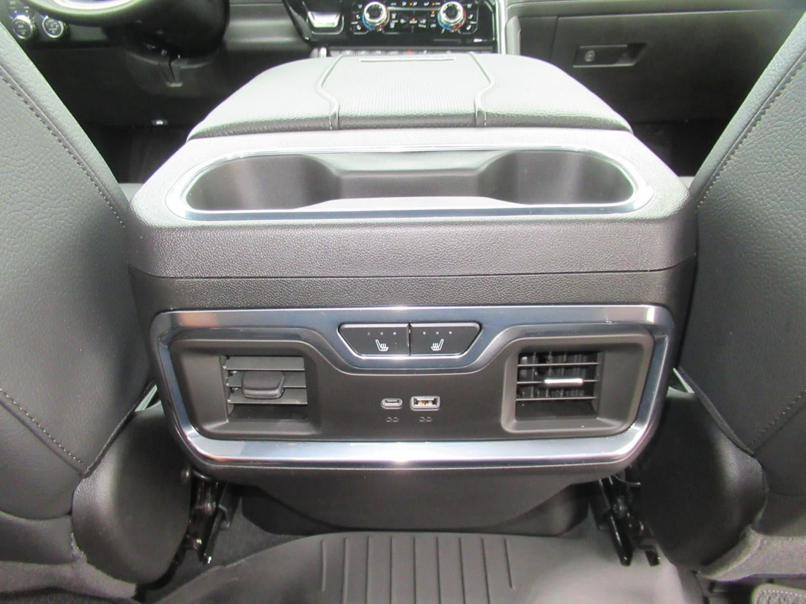 Used 2025 GMC Sierra 2500 Denali w/ Denali Reserve Package AWD/4WD image 43