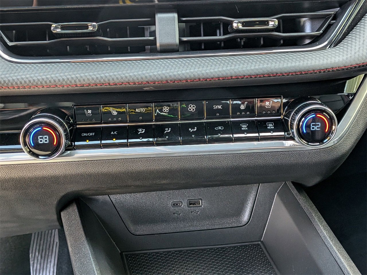 New 2026 Chevrolet Equinox RS w/ Convenience Package III image 17