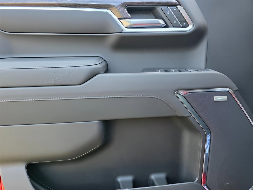 New 2026 Chevrolet Silverado 1500 LTZ w/ LTZ Premium Package image 18