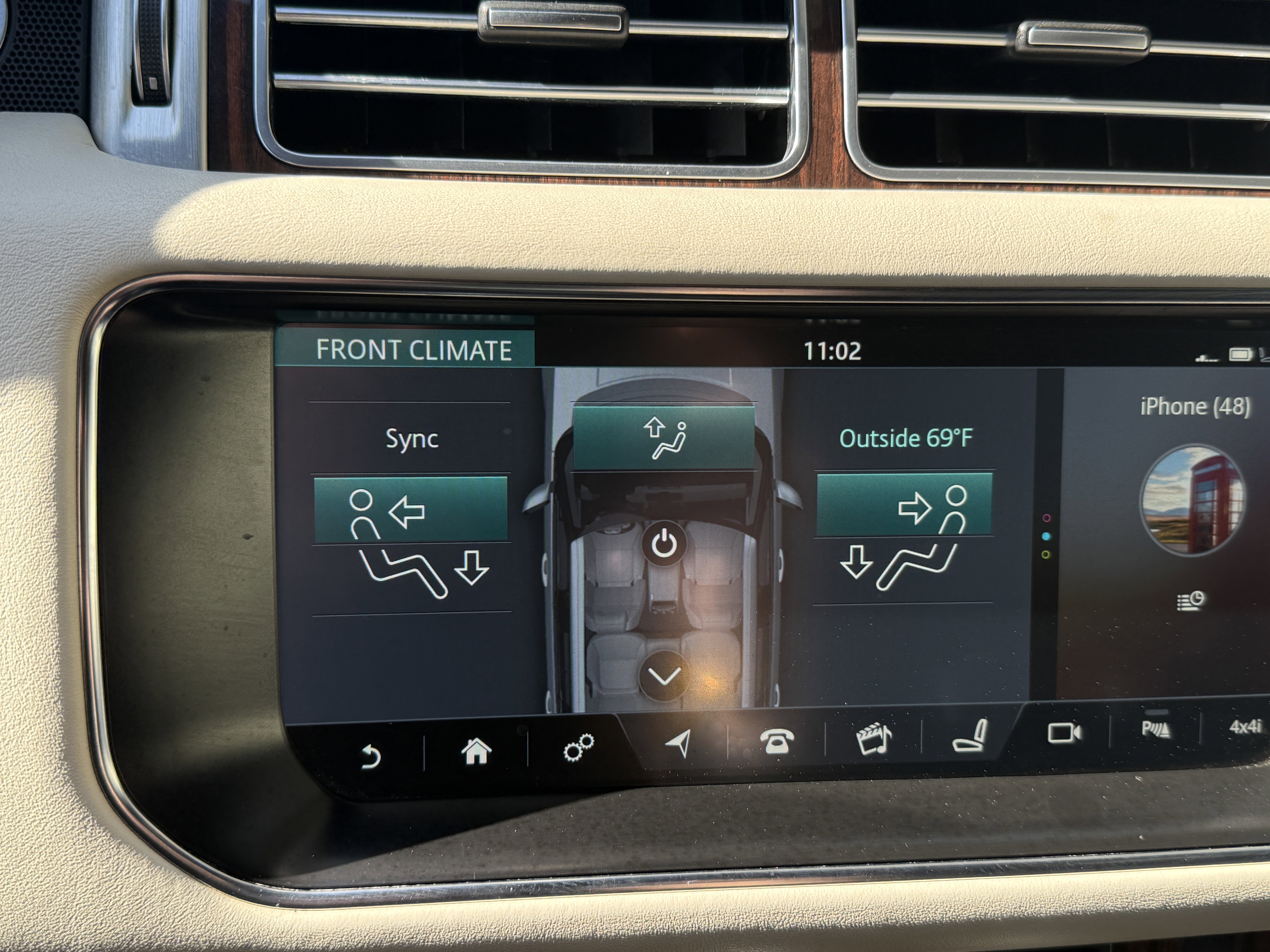 Used 2017 Land Rover Range Rover HSE image 26