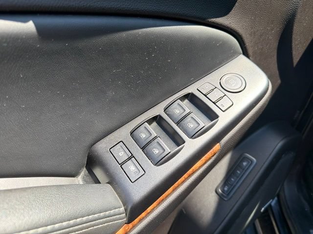 Used 2016 Chevrolet Suburban LTZ AWD/4WD image 12