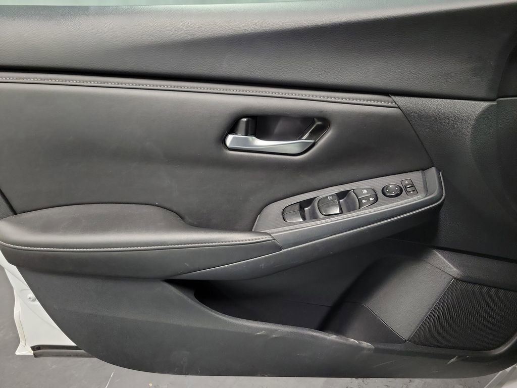 Used 2023 Nissan Sentra SV image 22