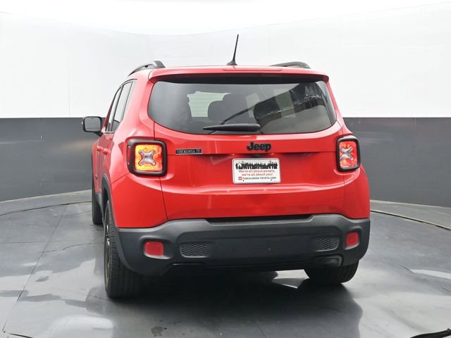 Used 2017 Jeep Renegade Altitude image 4