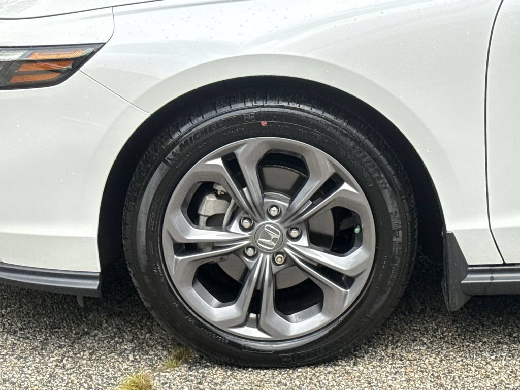 Used 2023 Honda Accord EX image 19