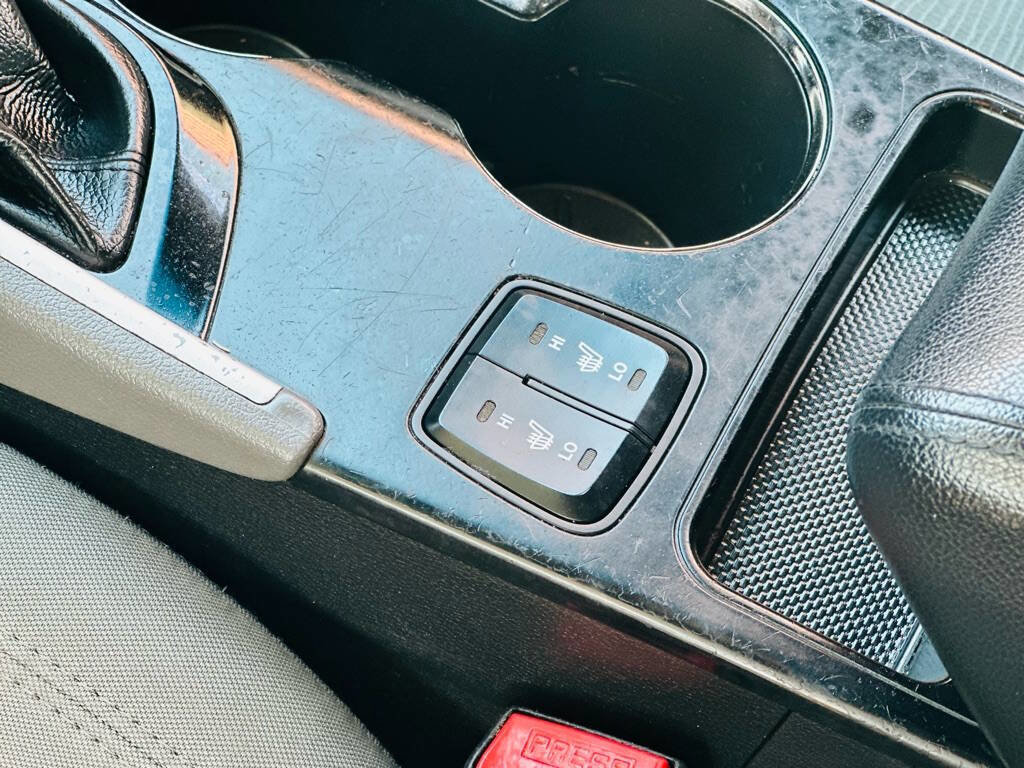 Used 2013 Hyundai Sonata Hybrid image 12