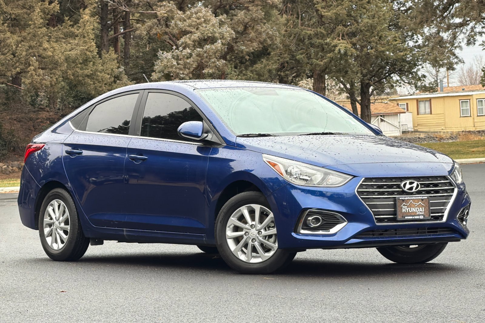 Used 2022 Hyundai Accent SEL image 2