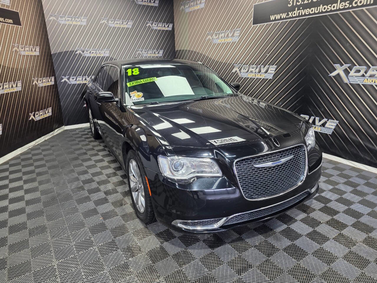 Used 2018 Chrysler 300 Touring L AWD/4WD image 7