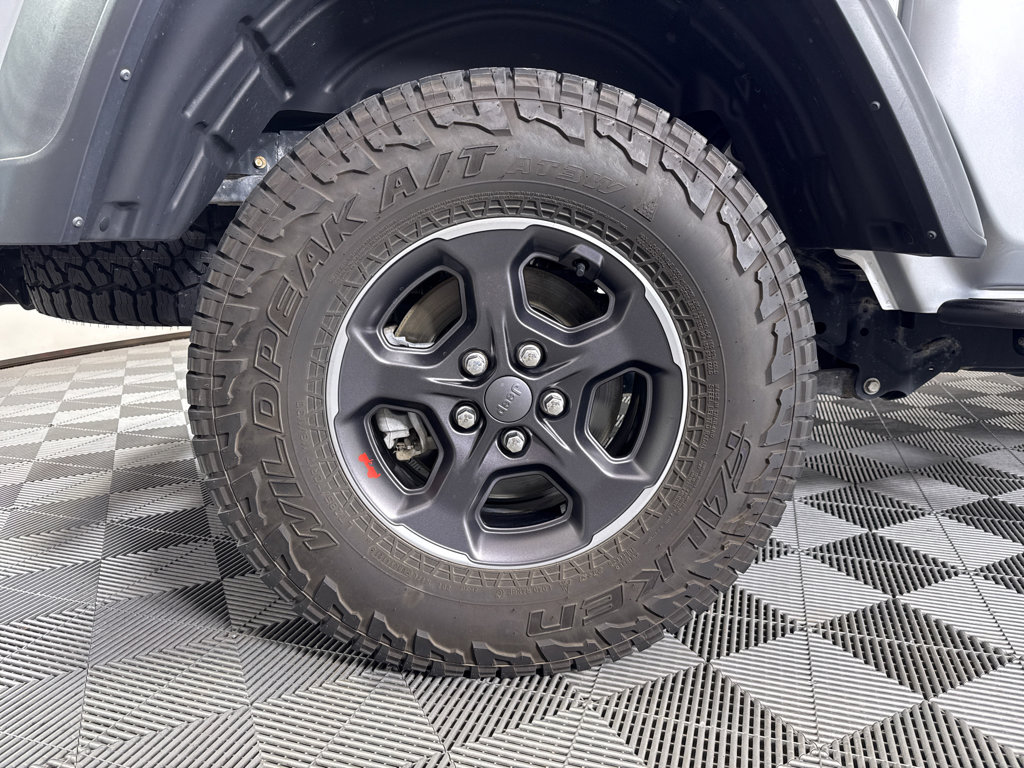 Used 2022 Jeep Gladiator Rubicon w/ LED Lighting Group image 19