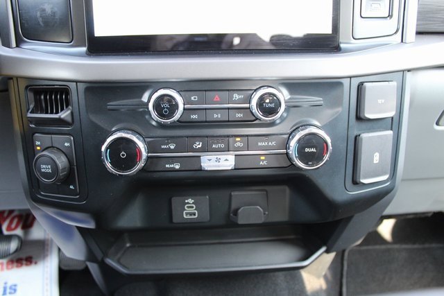 Used 2025 Ford F150 XLT w/ Equipment Group 301A Standard AWD/4WD image 29