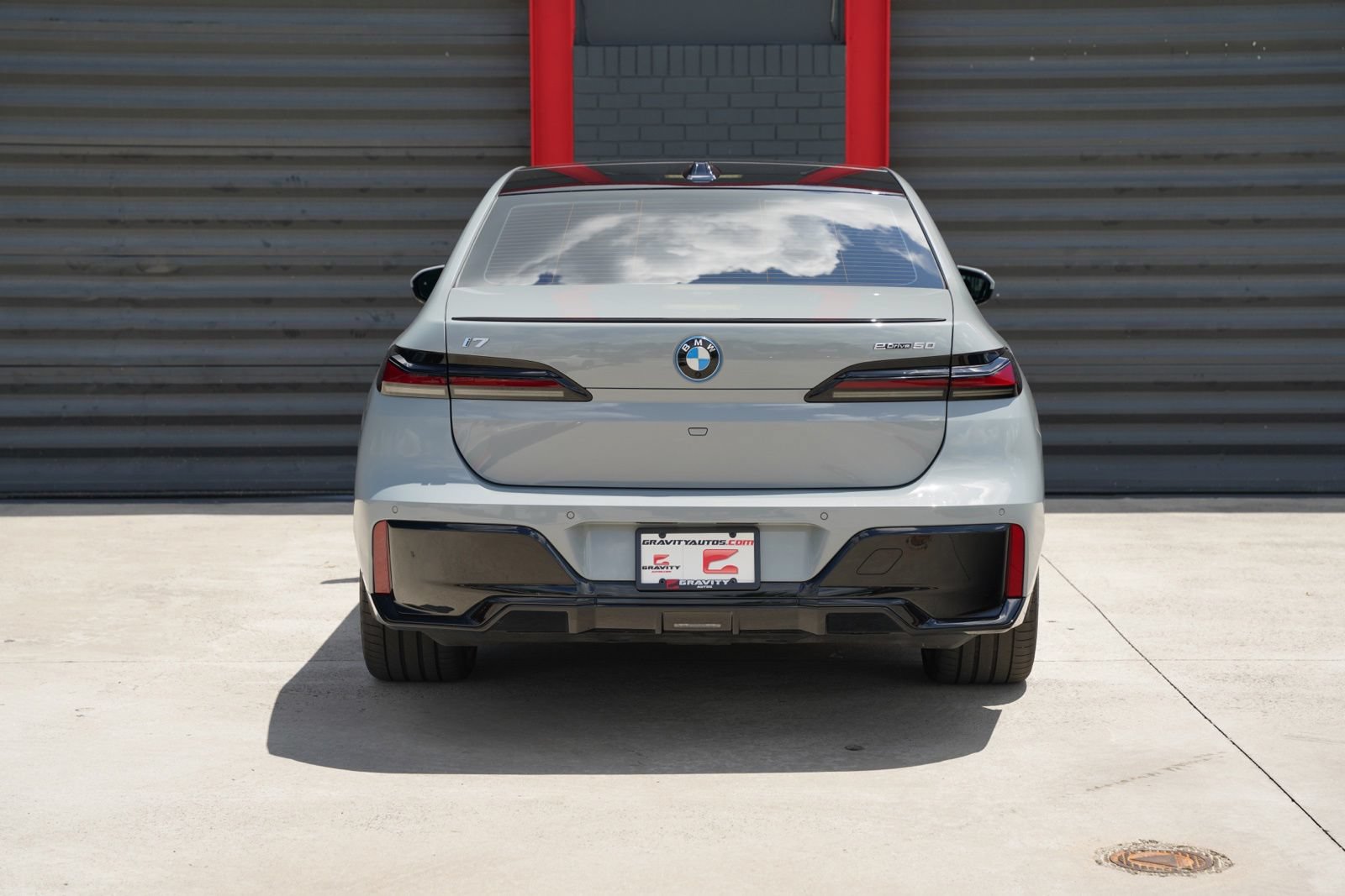 Used 2024 BMW i7 eDrive50 w/ M Sport Package RWD image 14