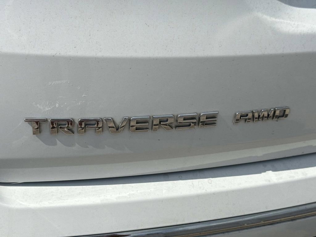 Used 2023 Chevrolet Traverse Premier AWD/4WD image 10