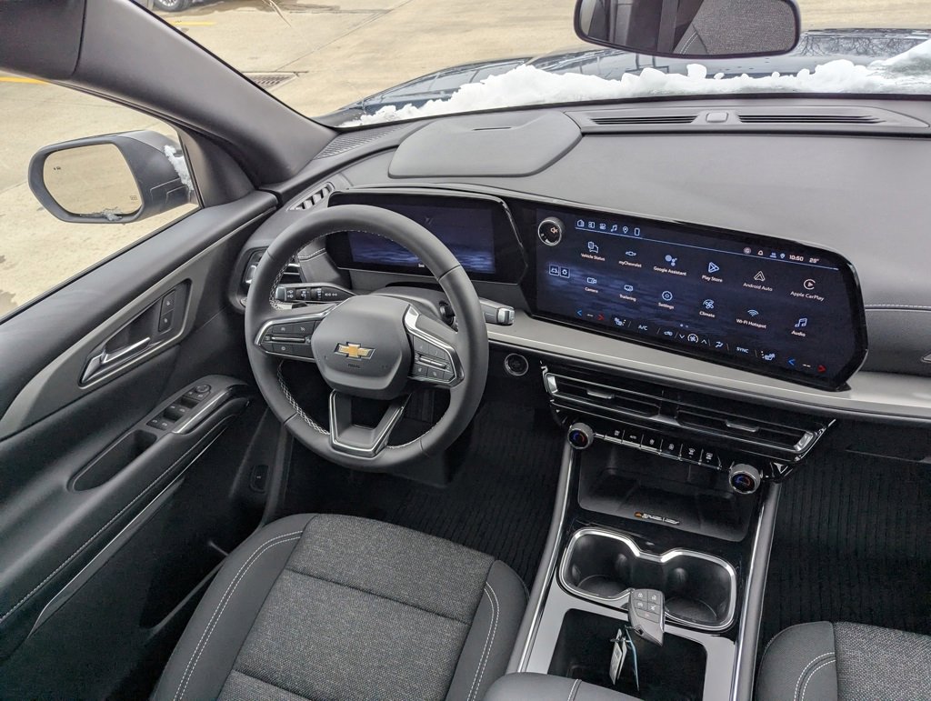 New 2026 Chevrolet Traverse LT w/ LPO, Floor Liner Package image 18