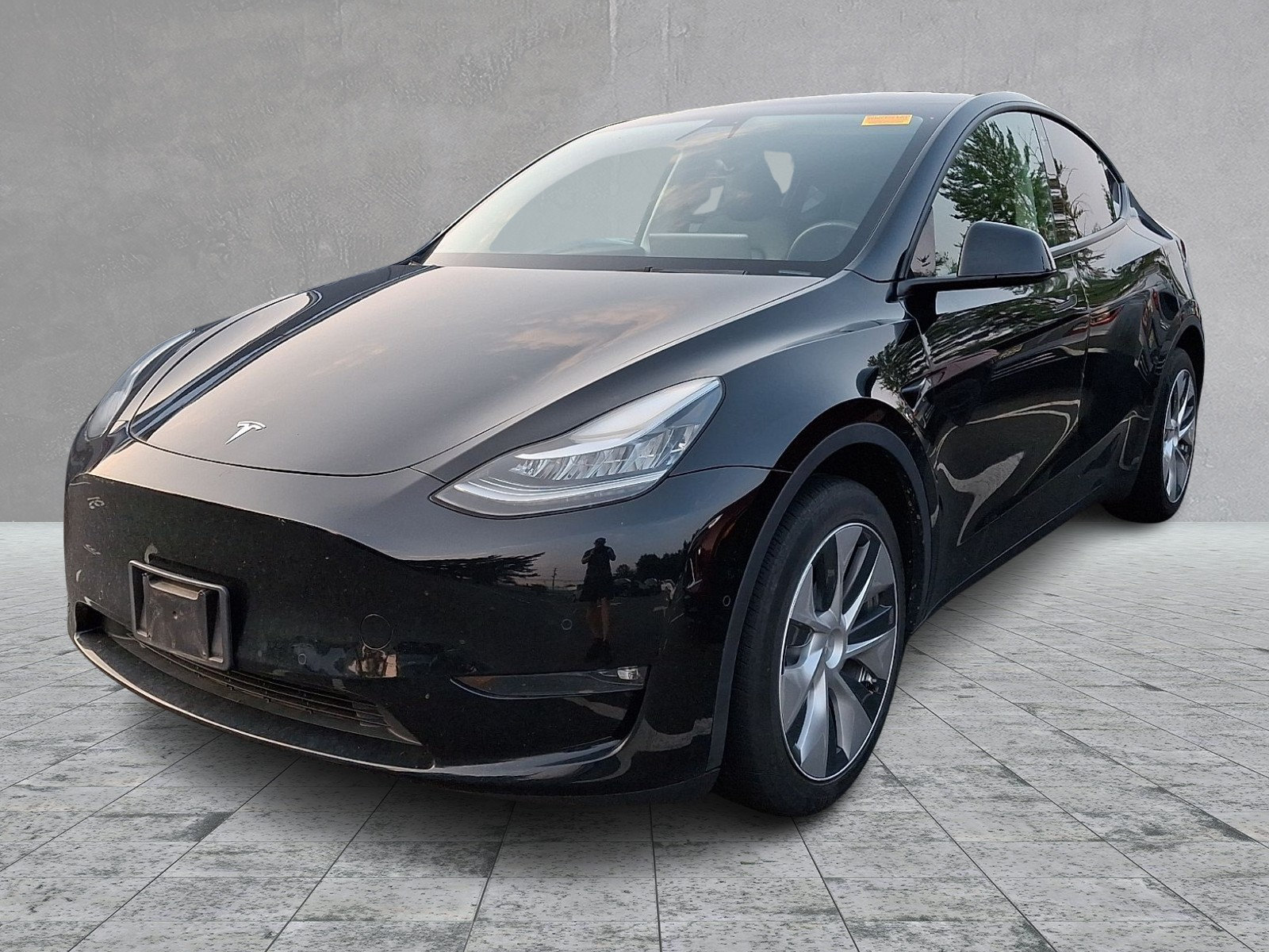 Used 2022 Tesla Model Y Long Range AWD/4WD image 1