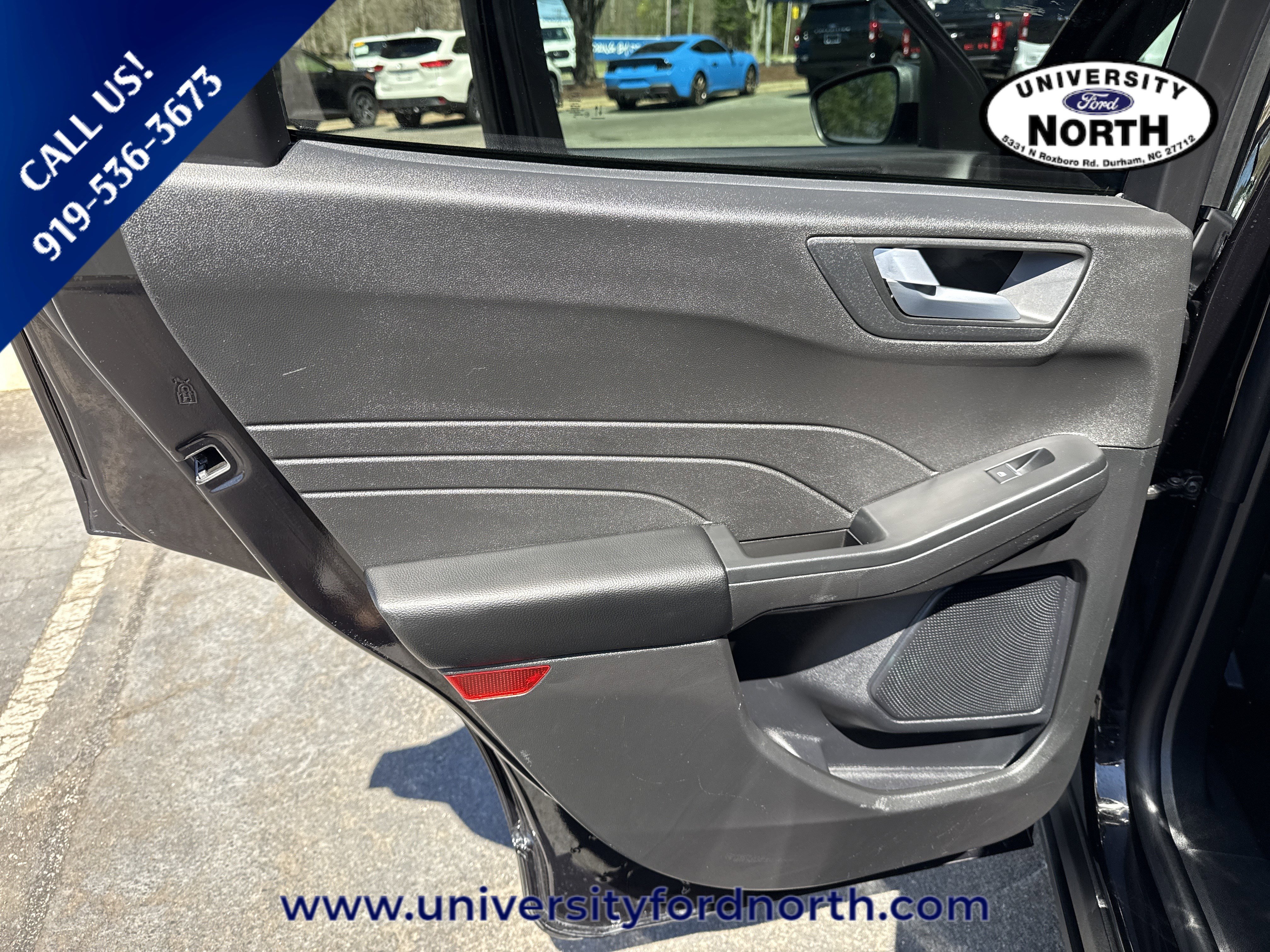 Used 2025 Ford Escape ST-Line image 31