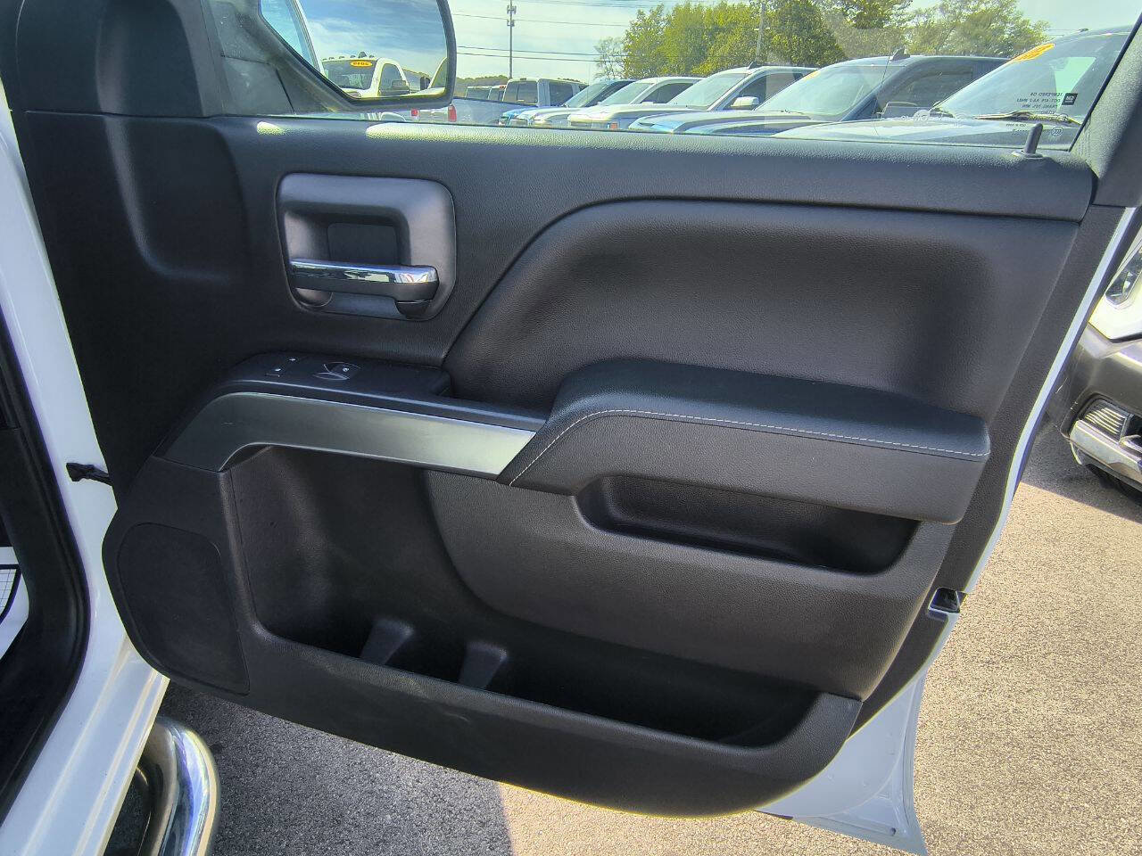 Used 2018 Chevrolet Silverado 1500 LT w/ All Star Edition image 20