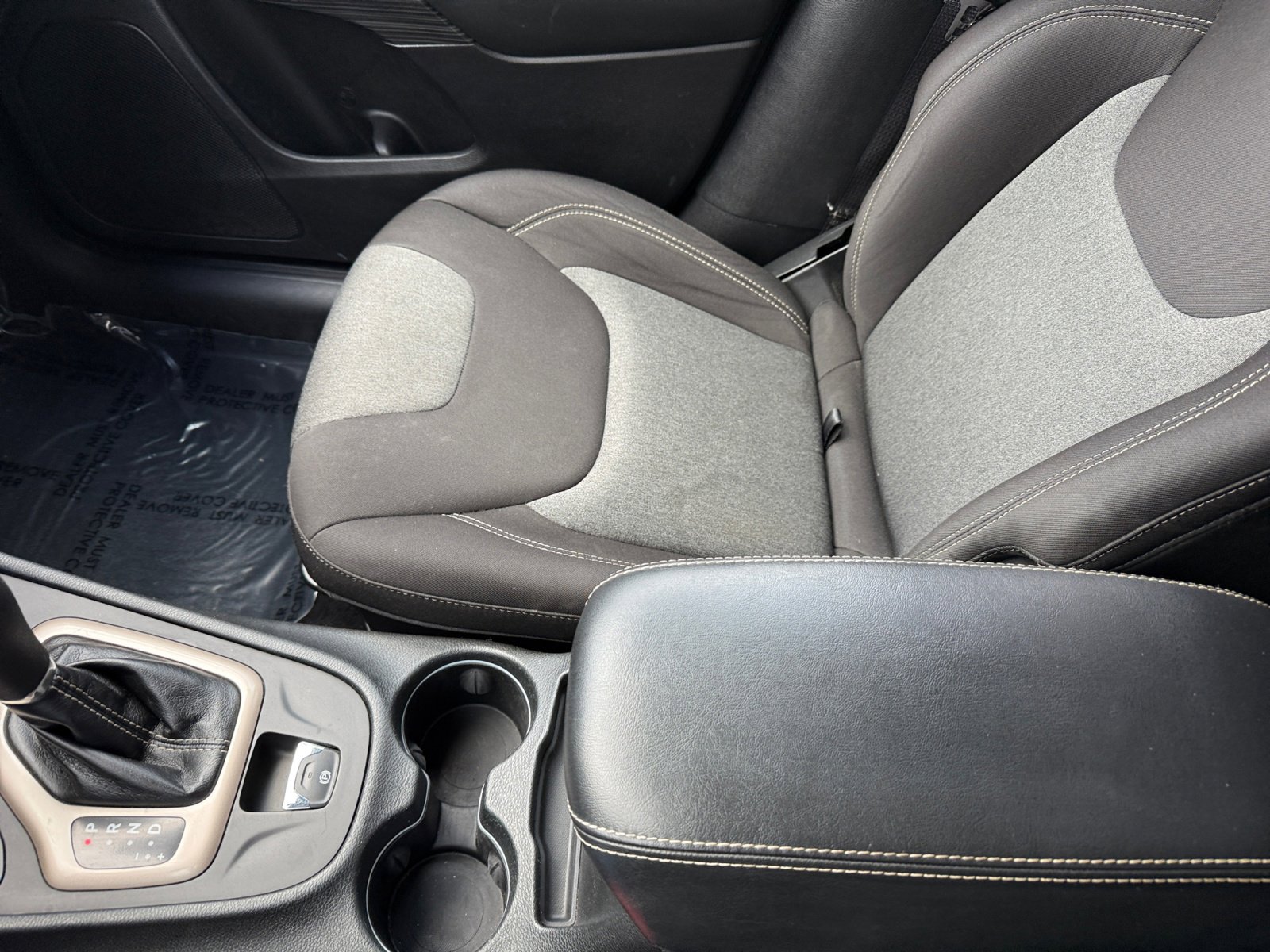 Used 2014 Jeep Cherokee Latitude w/ Comfort/Convenience Group image 14