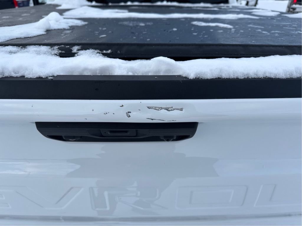 Used 2024 Chevrolet Silverado 1500 LT image 38