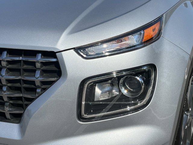New 2026 Hyundai Venue SEL FWD image 9