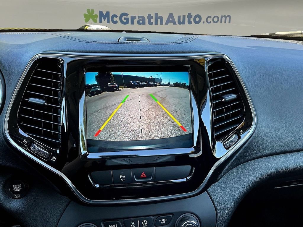 Used 2019 Jeep Cherokee Limited AWD/4WD image 18