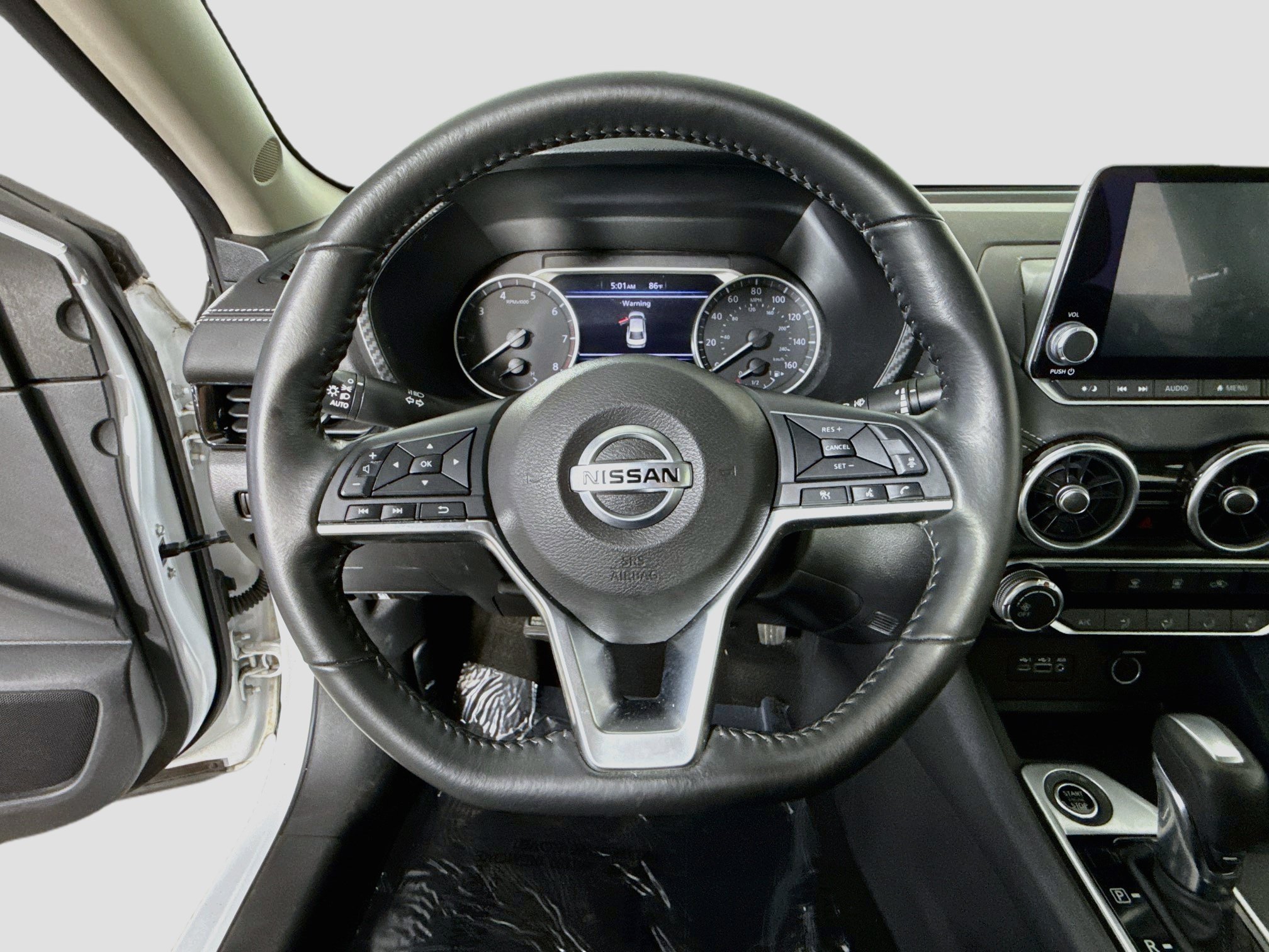 Used 2023 Nissan Sentra SV FWD image 13