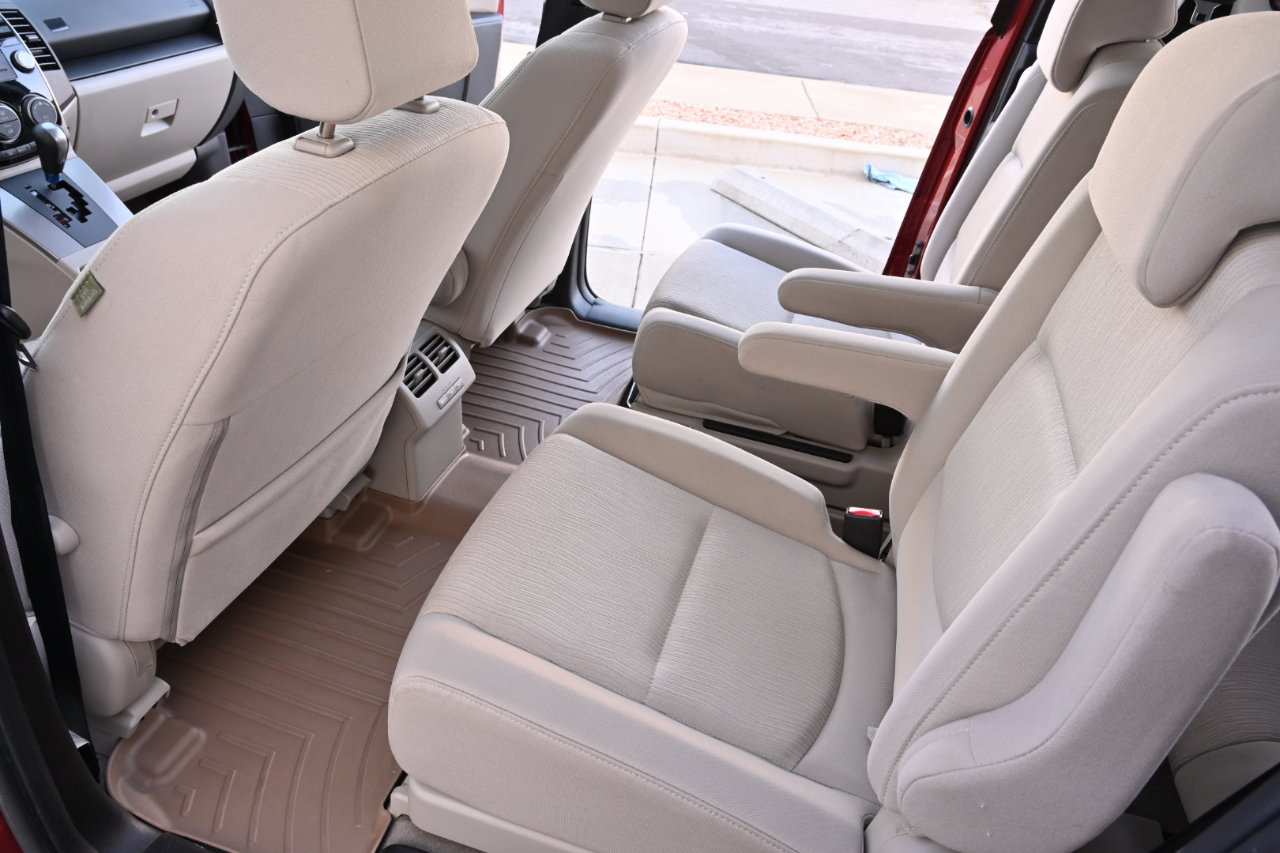 Used 2010 MAZDA MAZDA5 Touring FWD image 17