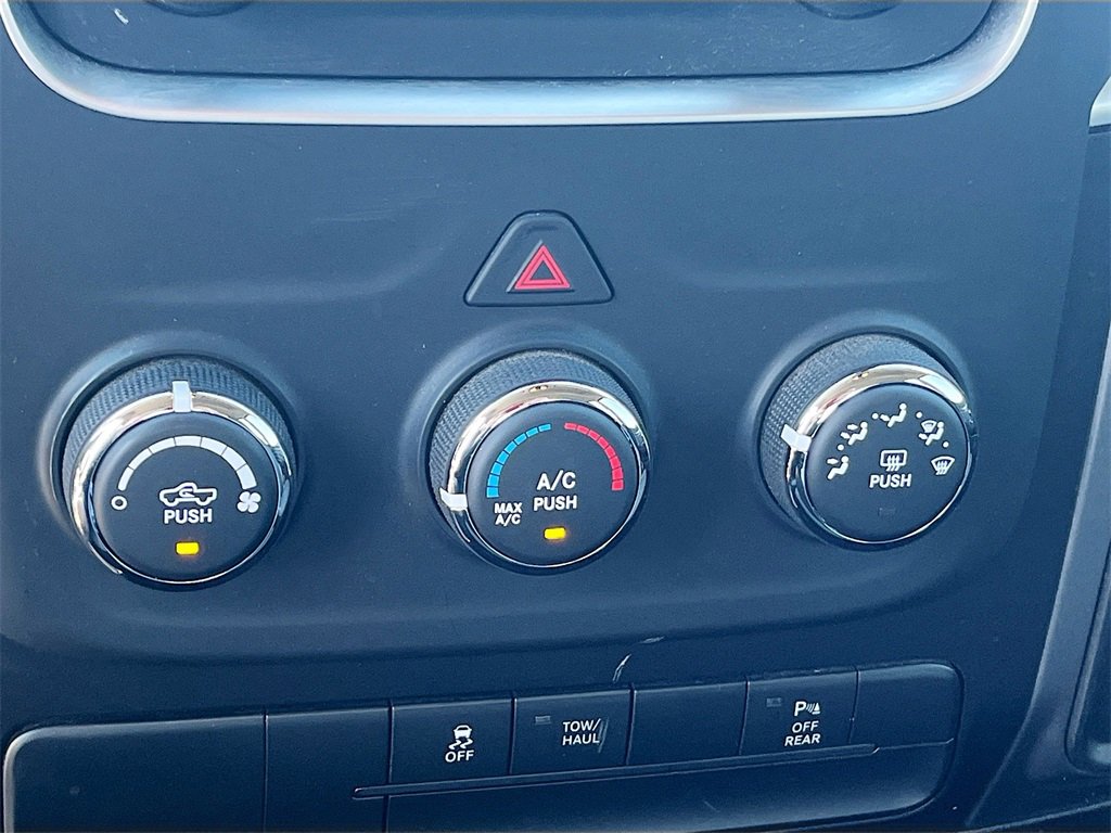 Used 2022 RAM 1500 Classic SLT image 15