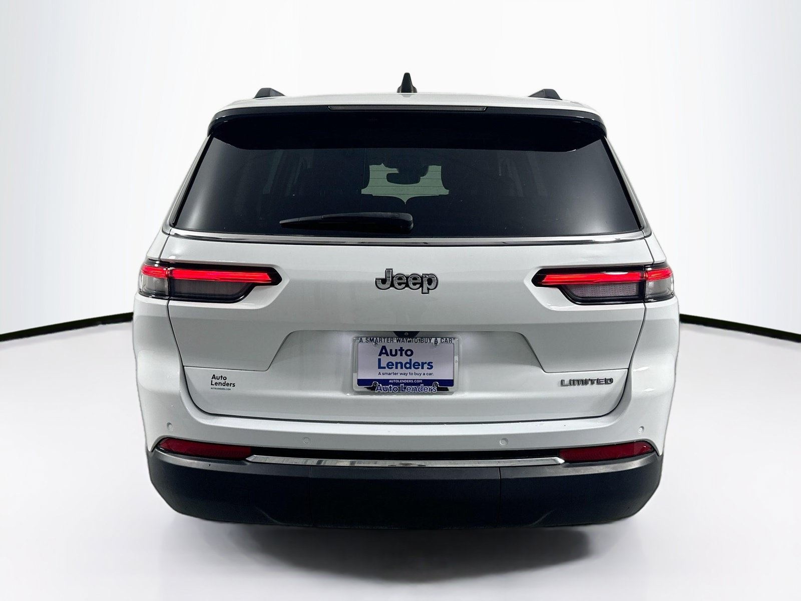 Used 2023 Jeep Grand Cherokee L Limited RWD image 6