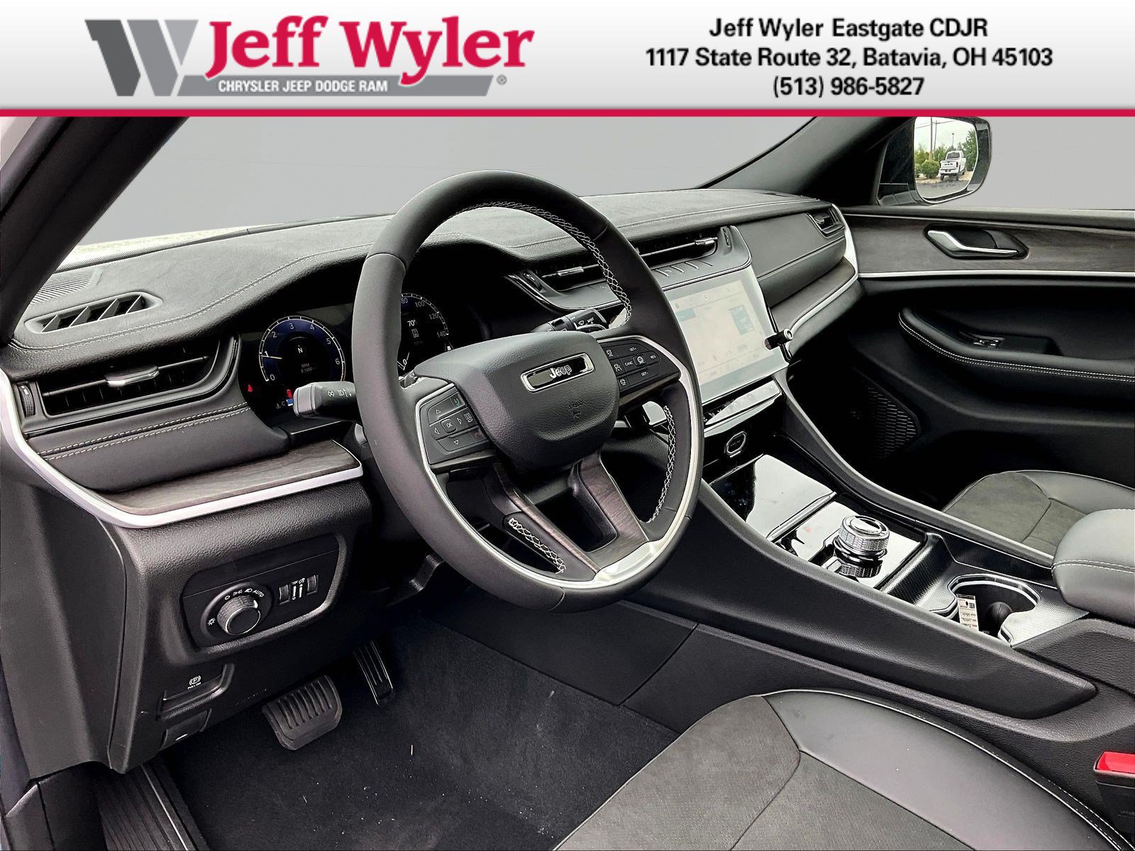 New 2026 Jeep Grand Cherokee Altitude AWD/4WD image 16