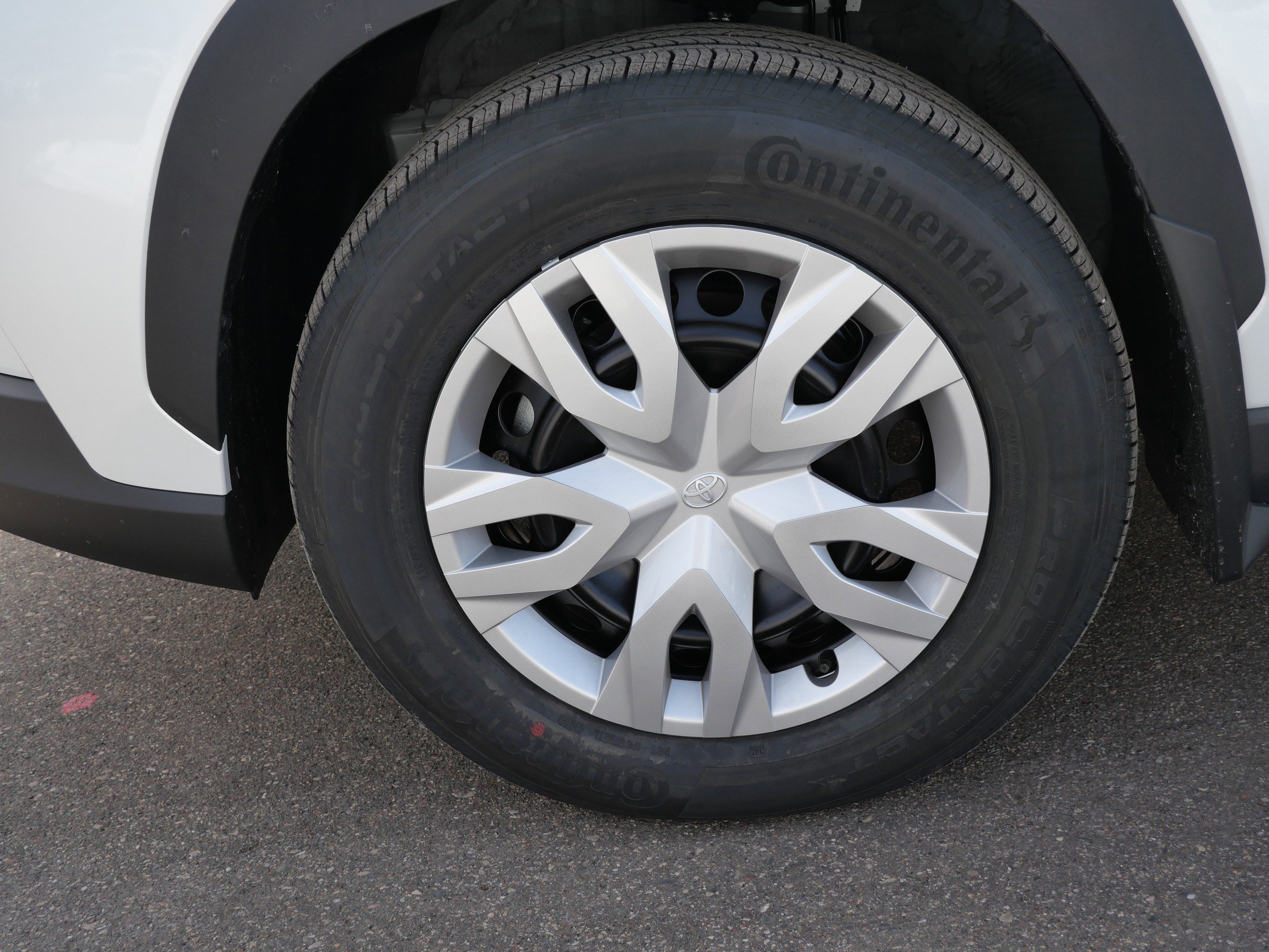 New 2026 Toyota Corolla Cross L image 5