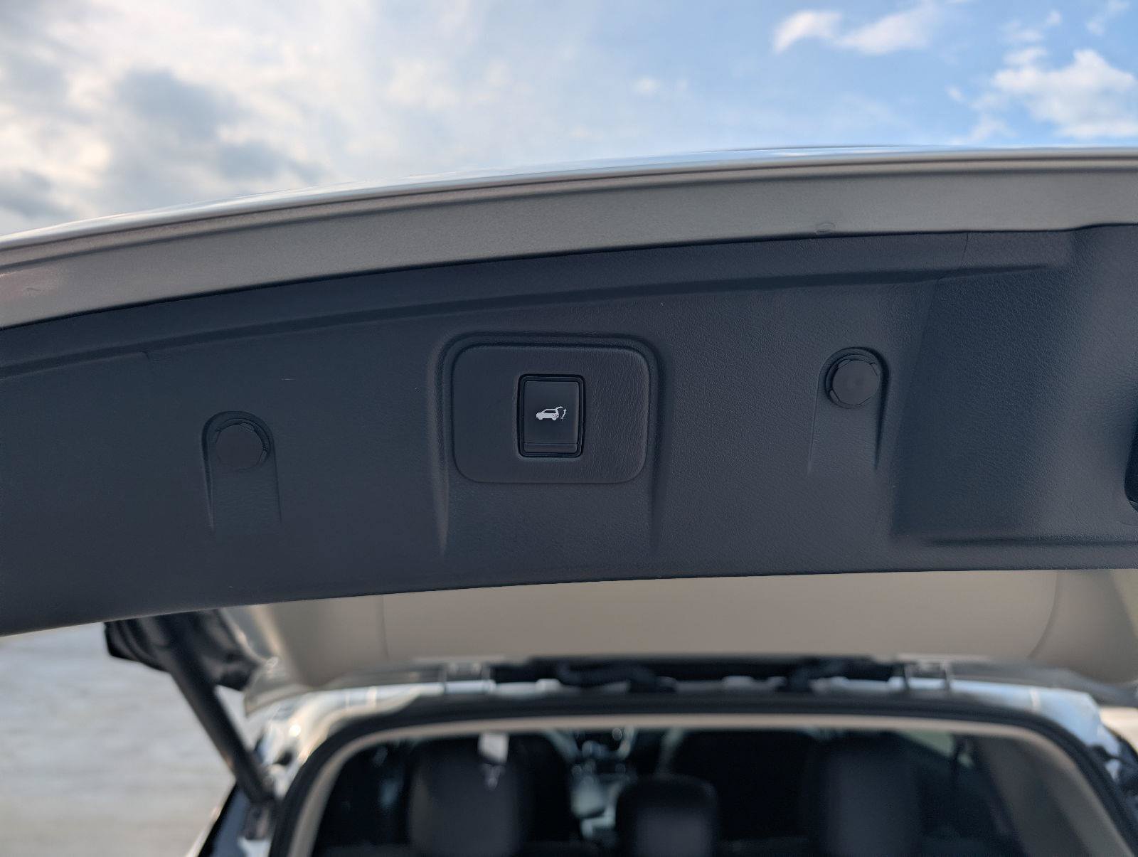 Used 2024 Nissan Murano SL w/ Cargo Package FWD image 19