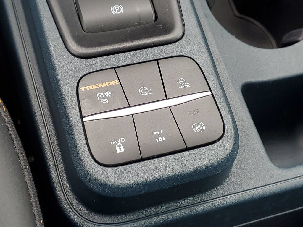 Certified 2024 Ford Maverick Tremor w/ Tremor Off-Road Package AWD/4WD image 33