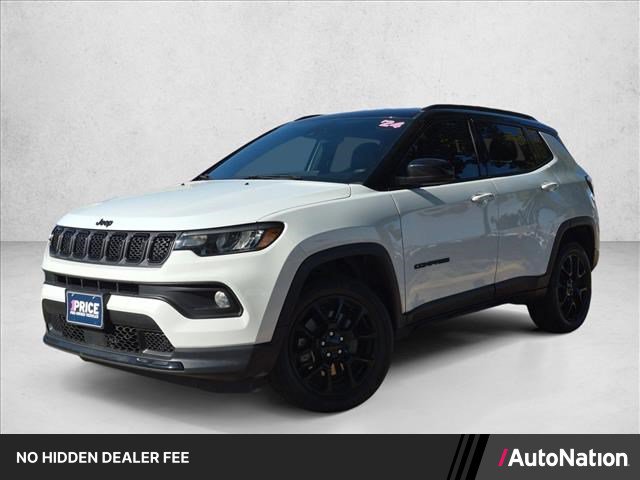 Used 2024 Jeep Compass Latitude w/ Convenience Group AWD/4WD image 1