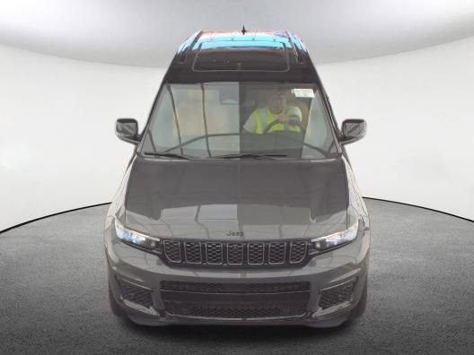 Used 2024 Jeep Grand Cherokee L Summit image 2