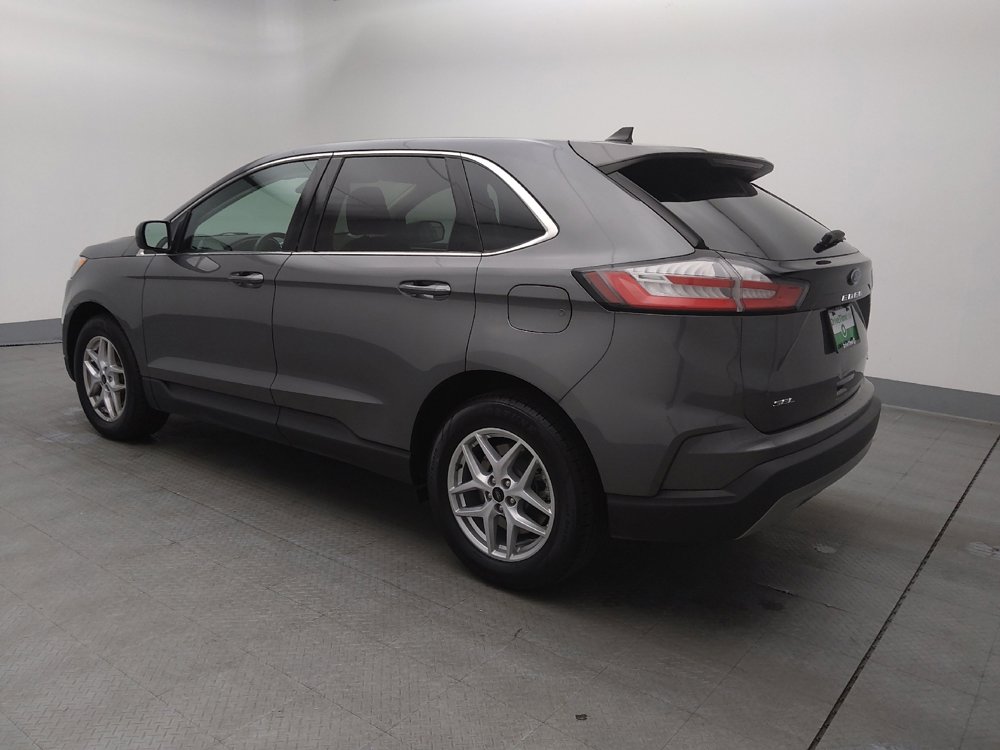 Used 2024 Ford Edge SEL image 3