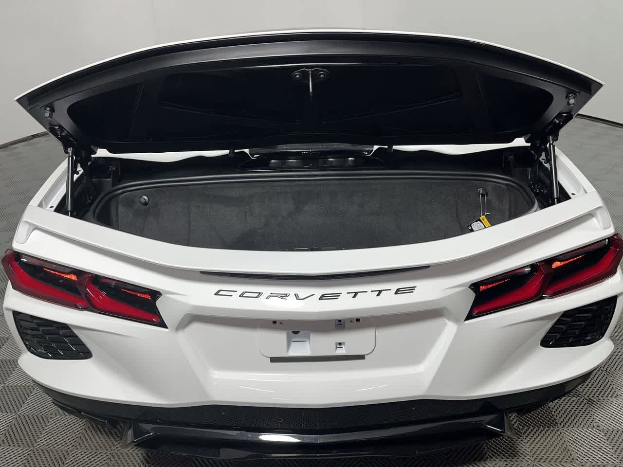 Used 2024 Chevrolet Corvette Stingray Convertible w/ 1LT RWD image 28